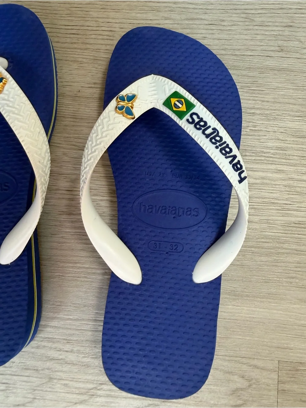 Havaianas Kids Brazil Flip Flops Marine Blue White Size 2Y With Butterfly Charms